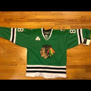 Patrick Kane Blackhawks authentic jersey 52